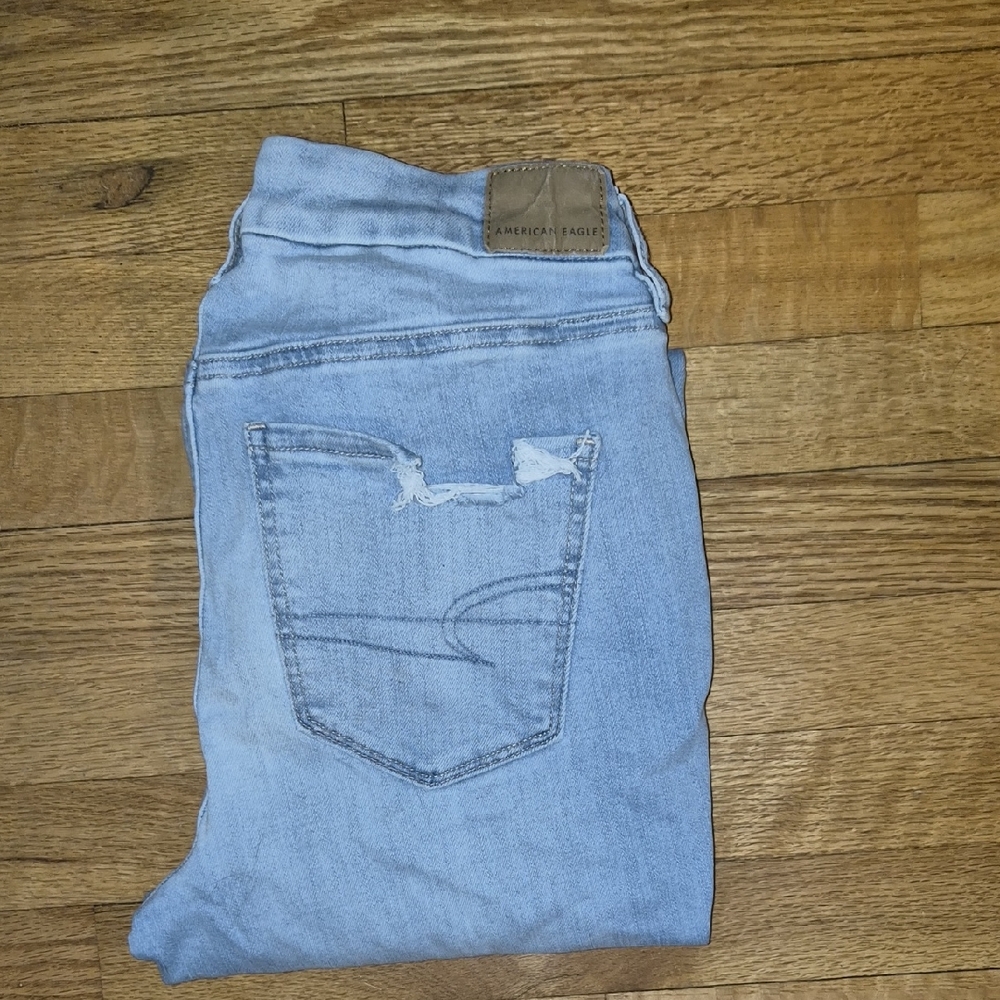 American Eagle Outfitters Light Wash Skinny Jeans